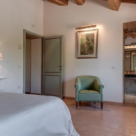 Il Castagno Wine & Farm stay Siena
