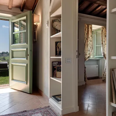 Farm stay Il Castagno Wine & Siena