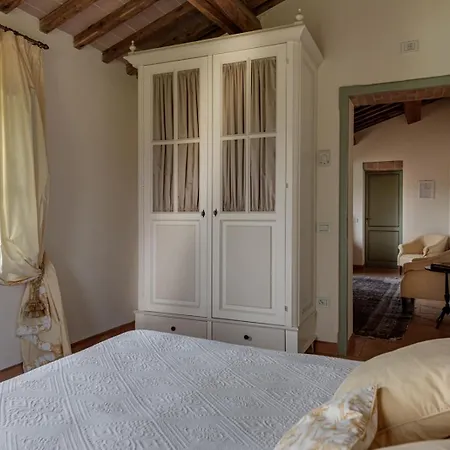 Il Castagno Wine & Farm stay *