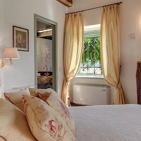 Il Castagno Wine & Farm stay *