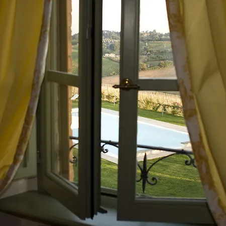 Il Castagno Wine & Farm stay Siena